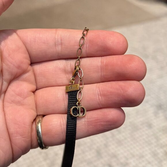 Dior Gold Star Ribbon Choker Necklace - Picture 6 of 6